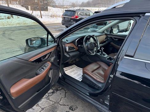 Used 2021 Subaru Outback Touring image 9