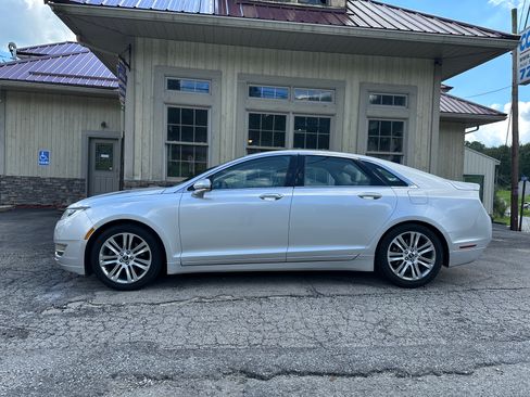 Used 2013 Lincoln MKZ UNAVAIL FWD image 2