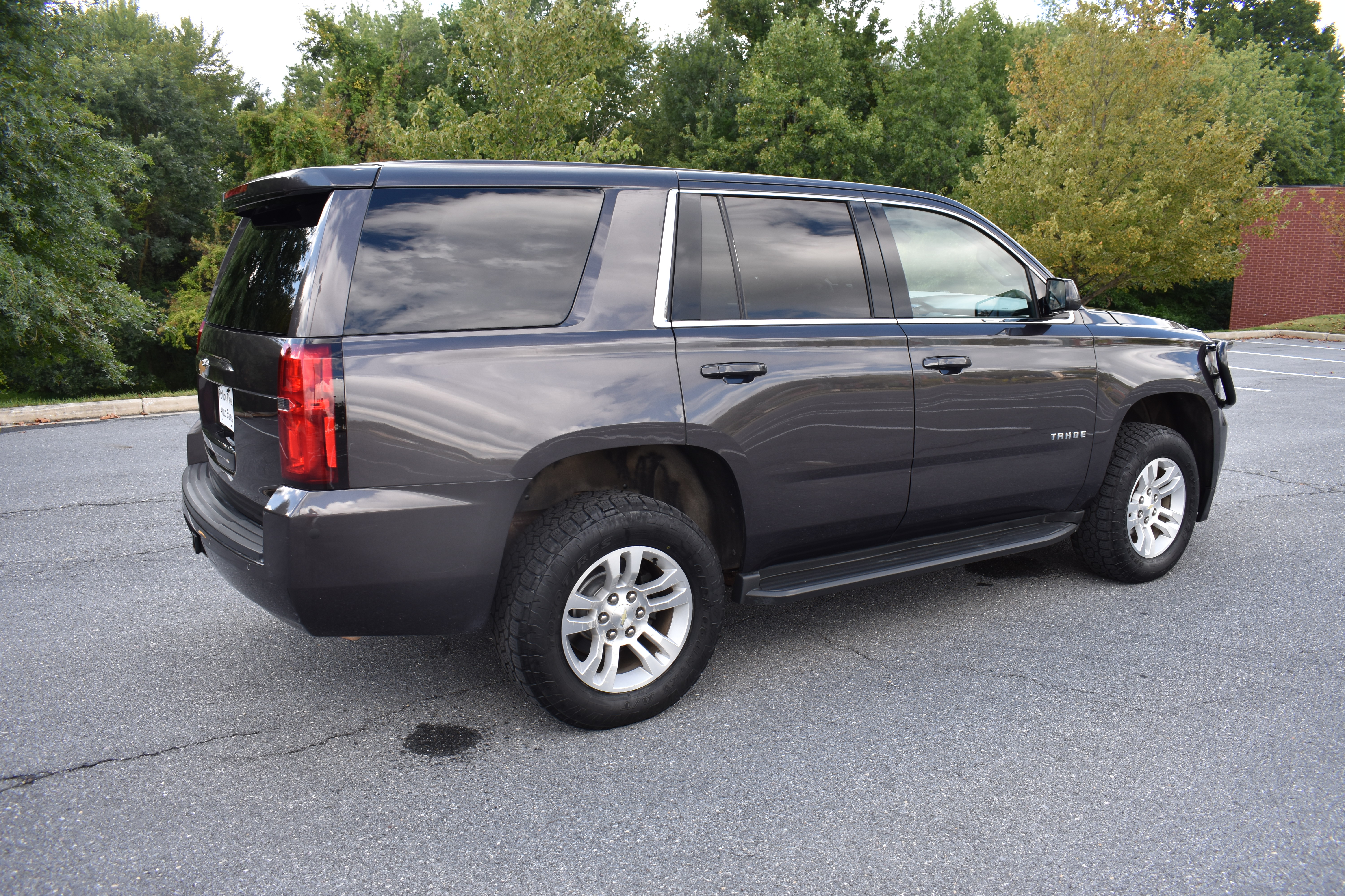 Used 2018 Chevrolet Tahoe 4WD image 9