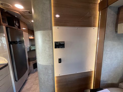 Used 2015 Mercedes-Benz Sprinter 4500 image 26