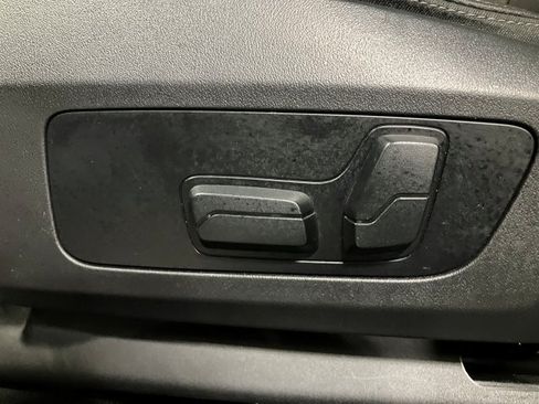 Used 2023 BMW X1 xDrive28i image 10