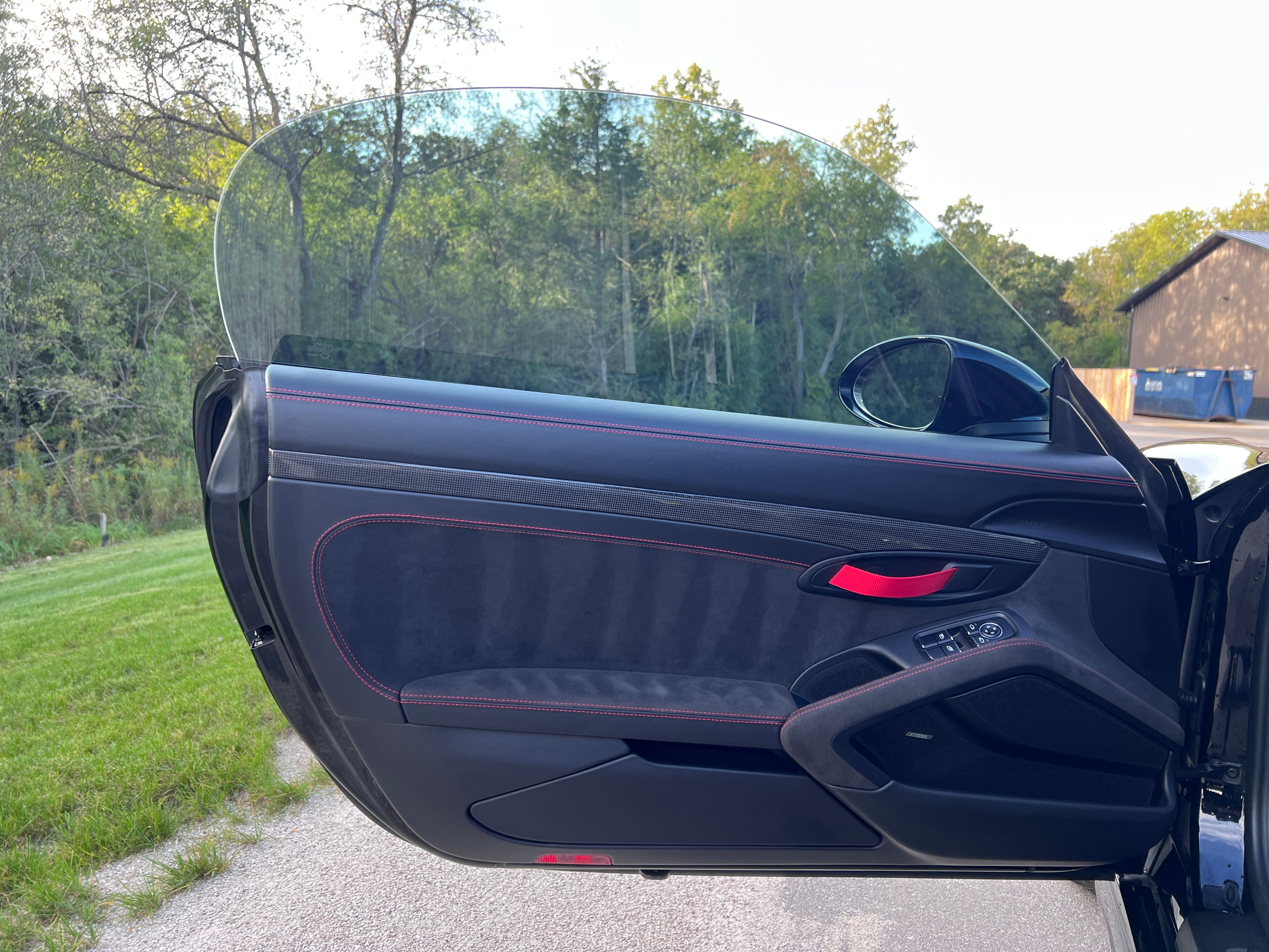 Used 2021 Porsche 718 Boxster Spyder RWD image 20