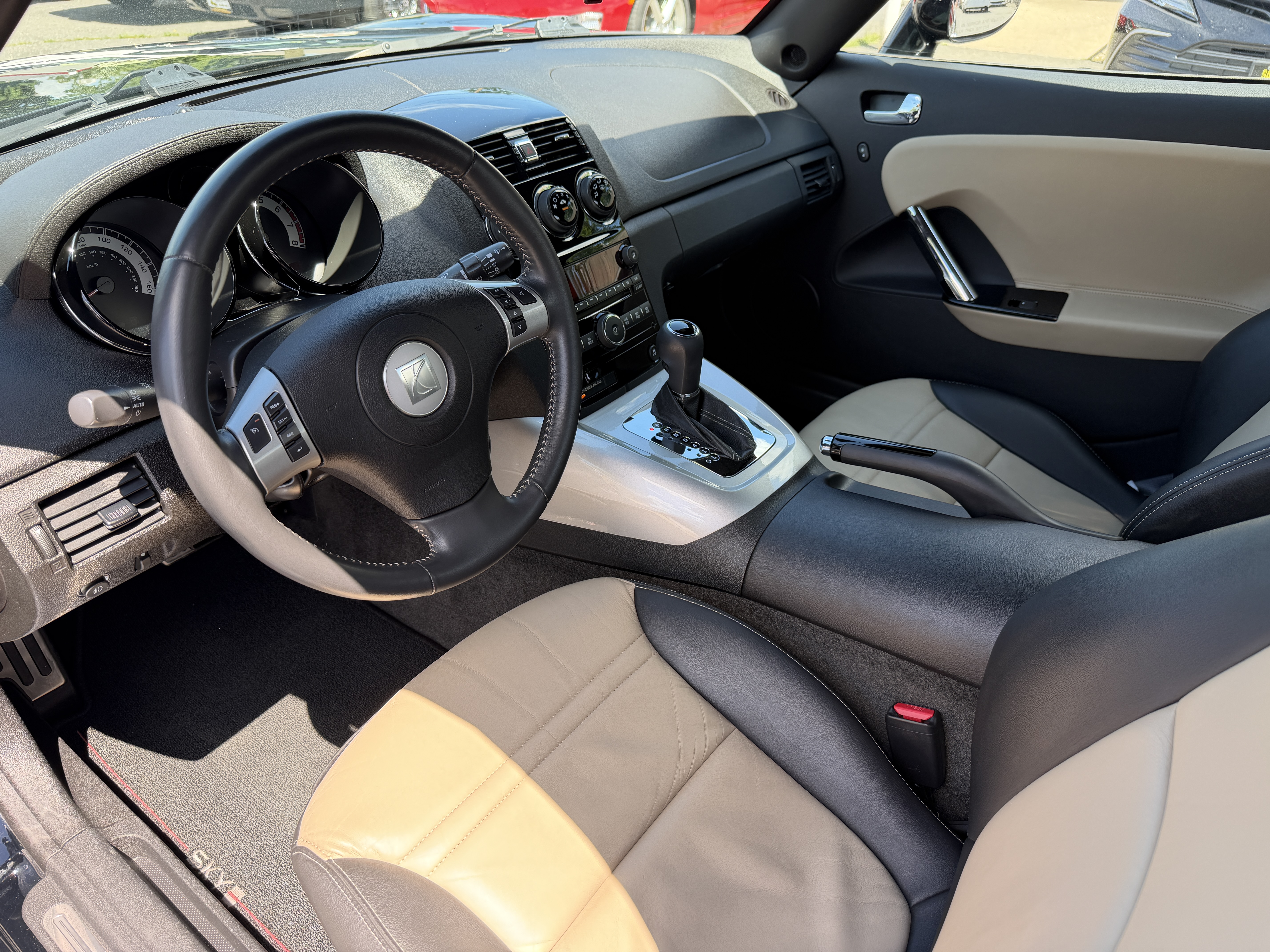 Used 2007 Saturn Sky Red Line RWD image 6