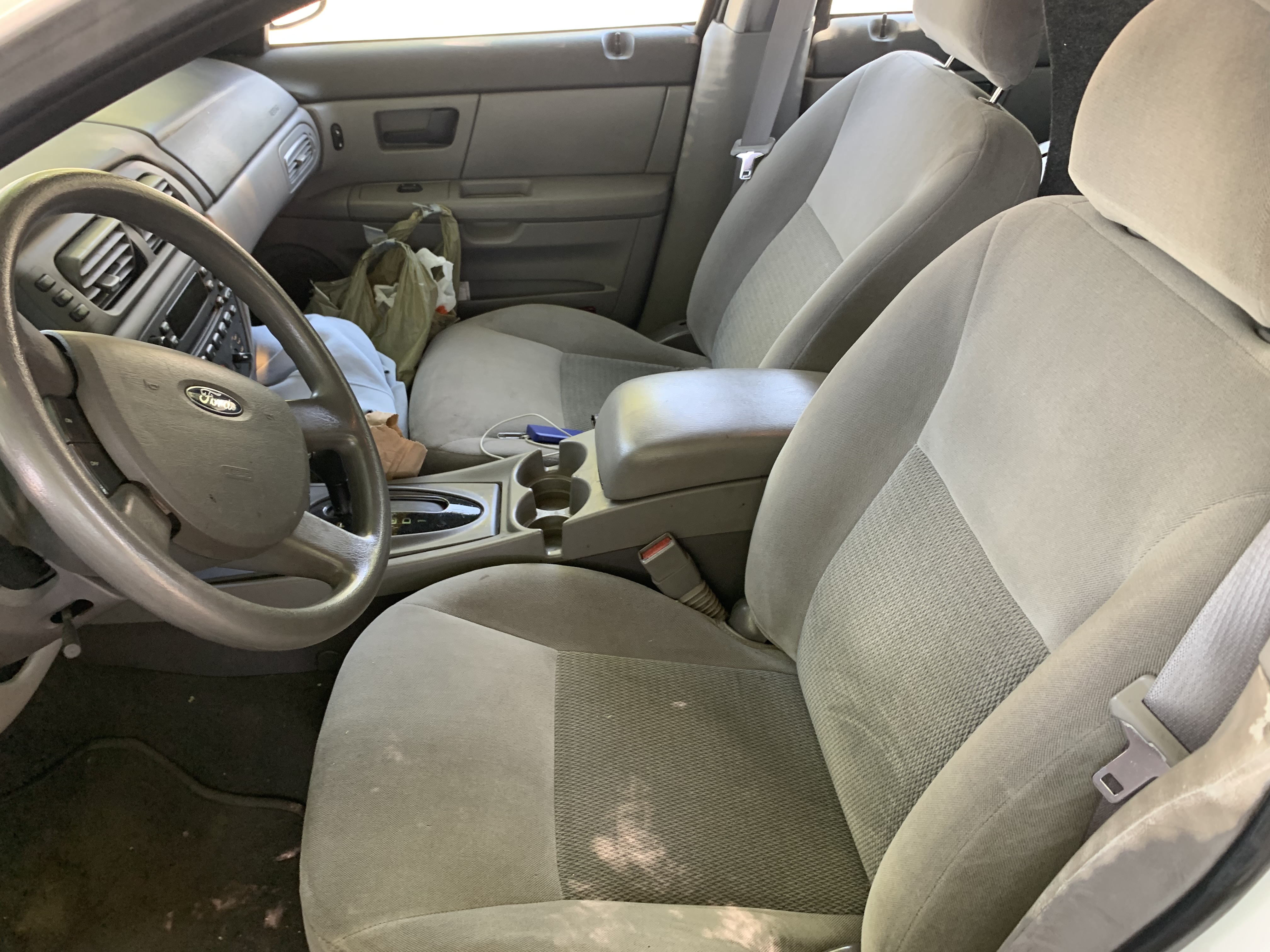 Used 2006 Ford Taurus SE FWD image 5
