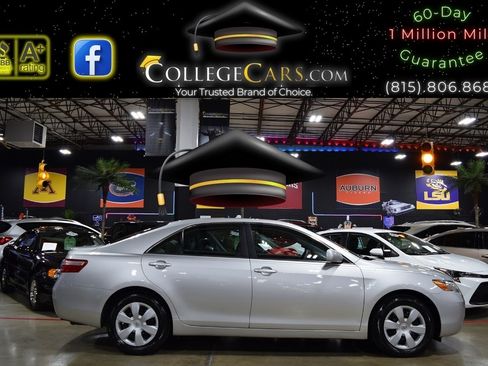 Used 2009 Toyota Camry LE image 5
