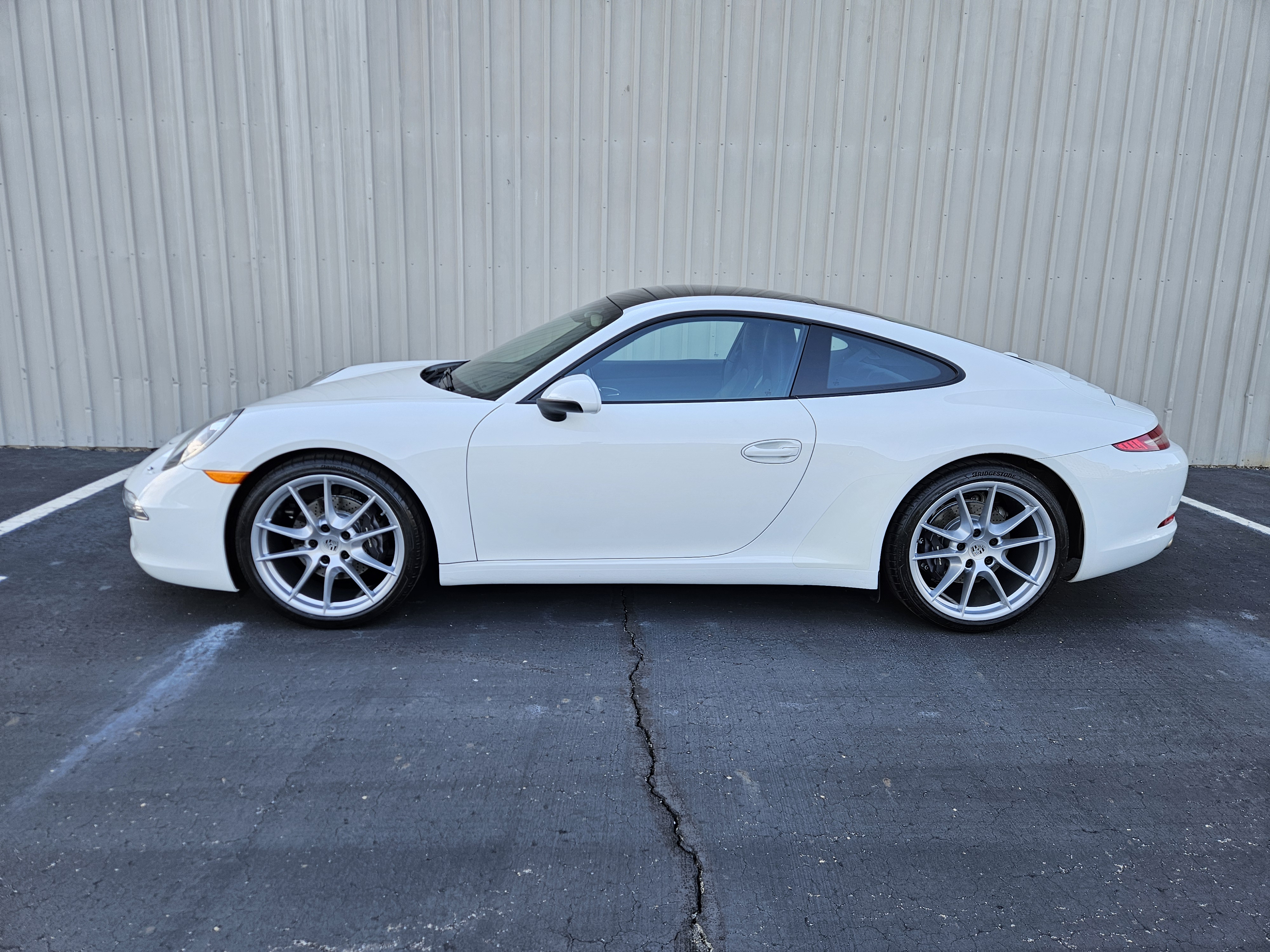 Used 2015 Porsche 911 Carrera Coupe RWD image 2