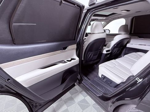 Used 2022 Hyundai Palisade SEL Premium image 23