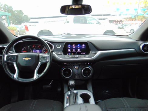 Used 2020 Chevrolet Blazer LT image 18