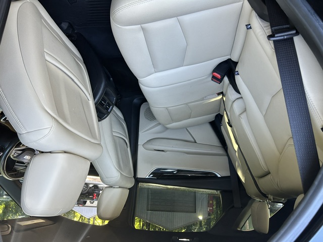 Used 2018 Cadillac XT5 FWD image 28