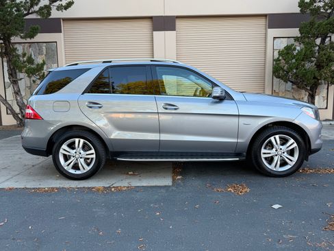 Used 2012 Mercedes-Benz ML 350 image 4
