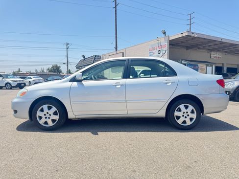 Used 2006 Toyota Corolla CE FWD image 4