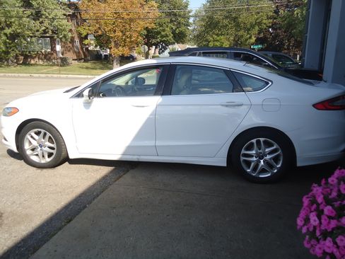 Used 2013 Ford Fusion SE image 6