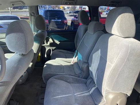 Used 2010 Toyota Sienna CE image 13