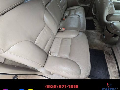 Used 1996 GMC Suburban image 19