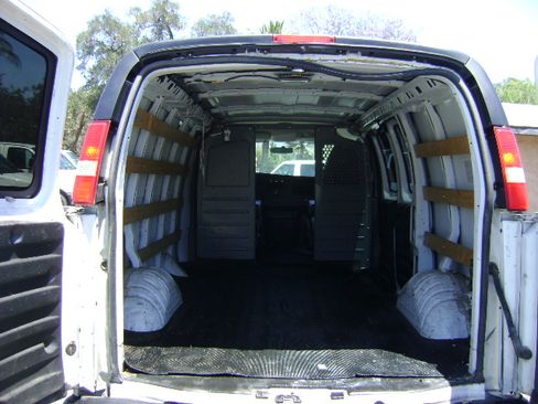 Used 2014 GMC Savana 2500 UNAVAIL RWD image 16