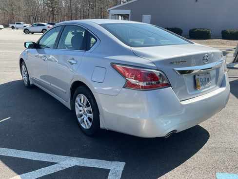 Used 2015 Nissan Altima 2.5 S image 9