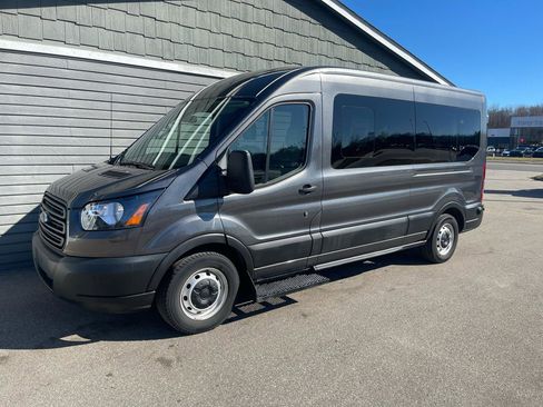 Used 2019 Ford Transit 350 XL image 12