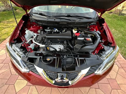 Used 2016 Nissan Rogue SV image 13