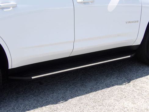 Used 2025 Chevrolet Tahoe 4WD LT image 12