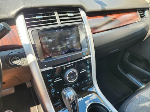 Used 2013 Ford Edge FWD Limited image 19