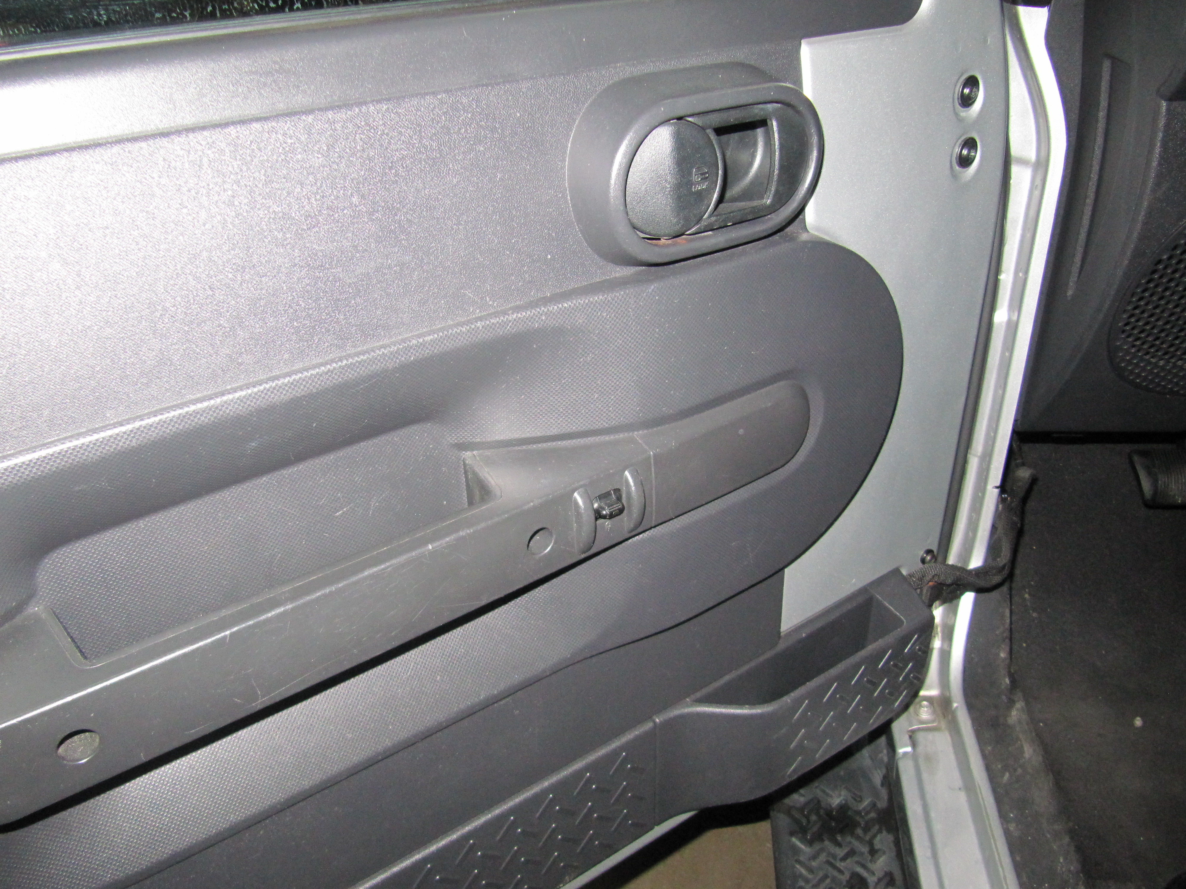 Used 2008 Jeep Wrangler Sahara AWD/4WD image 17