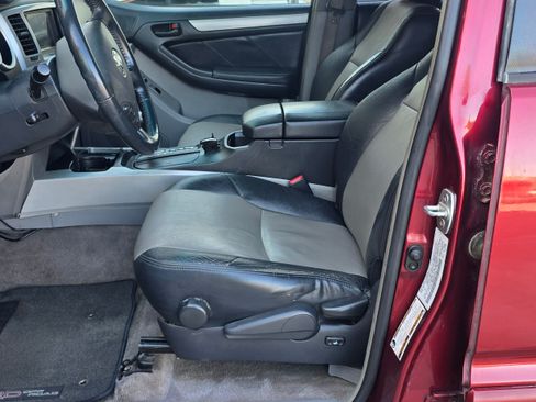 Used 2005 Toyota 4Runner Sport image 25