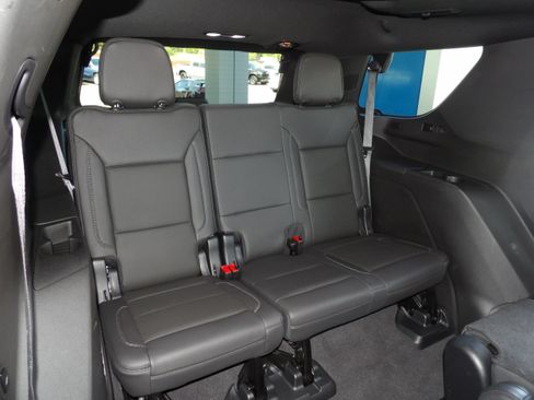 Used 2023 GMC Yukon 4WD Denali image 22