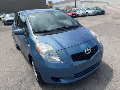 Used 2007 Toyota Yaris 2-Door Hatchback FWD image 5