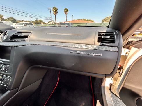 Used 2016 Maserati GranTurismo Sport image 13