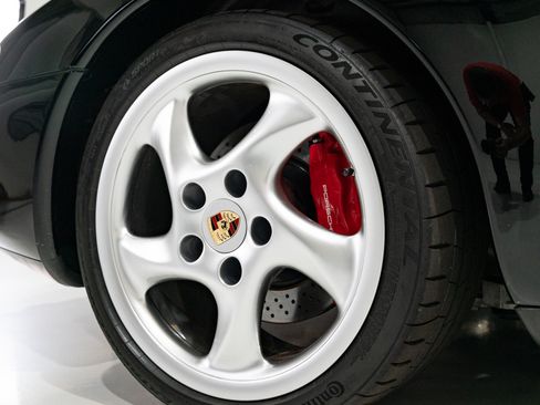 Used 1997 Porsche 911 Carrera S Coupe RWD image 17