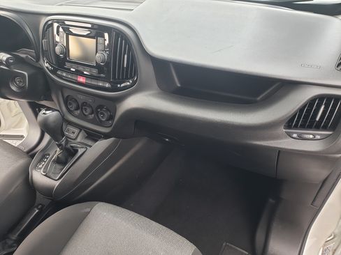 Used 2020 RAM ProMaster City Tradesman SLT FWD image 15