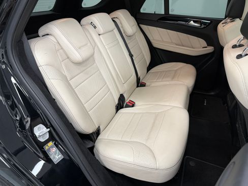 Used 2015 Mercedes-Benz ML 63 AMG image 34