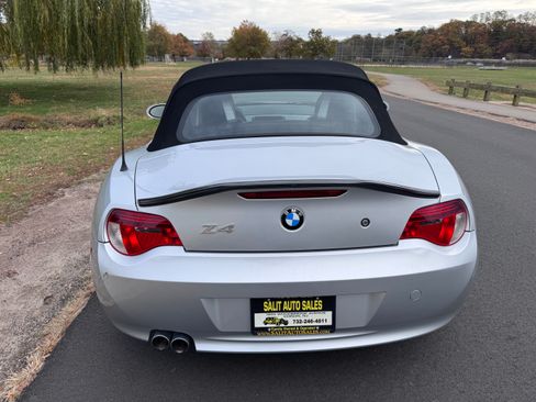 Used 2006 BMW Z4 3.0i image 38