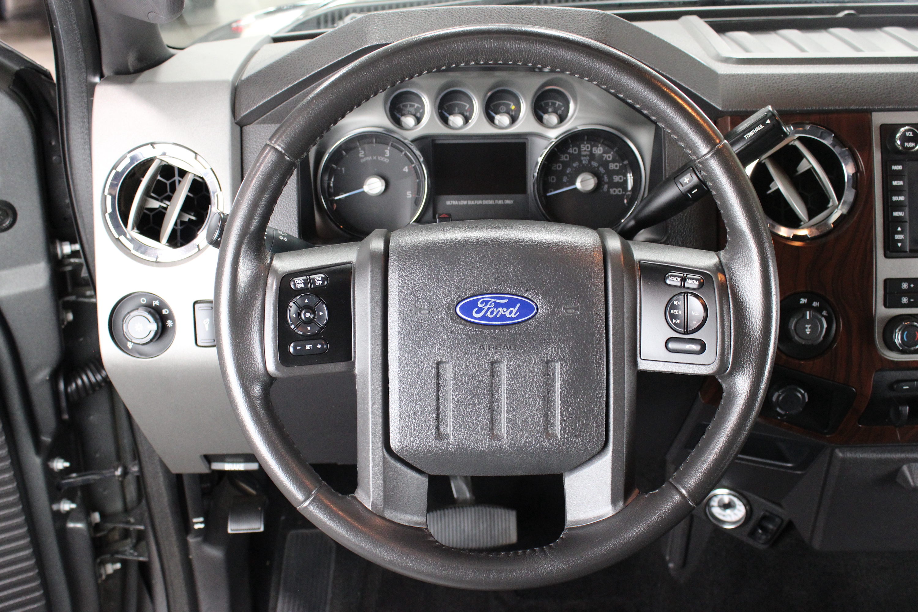 Used 2012 Ford F250 4x4 Crew Cab Super Duty image 8