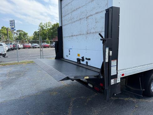 Used 2016 Chevrolet Express 3500 image 6