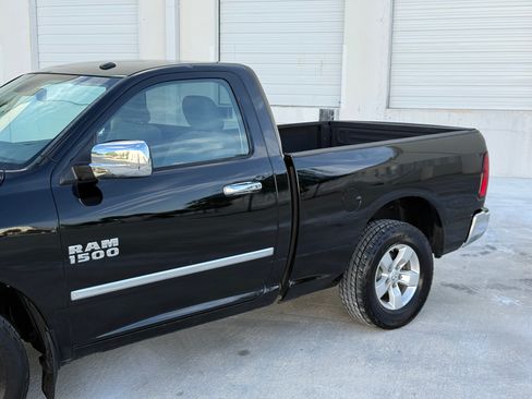 Used 2013 RAM 1500 ST RWD image 27
