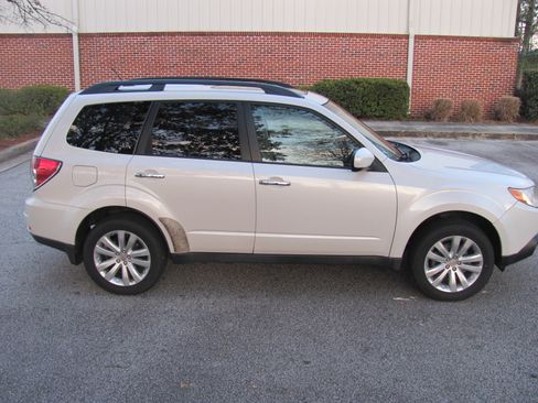 Used 2012 Subaru Forester 2.5X Limited image 5