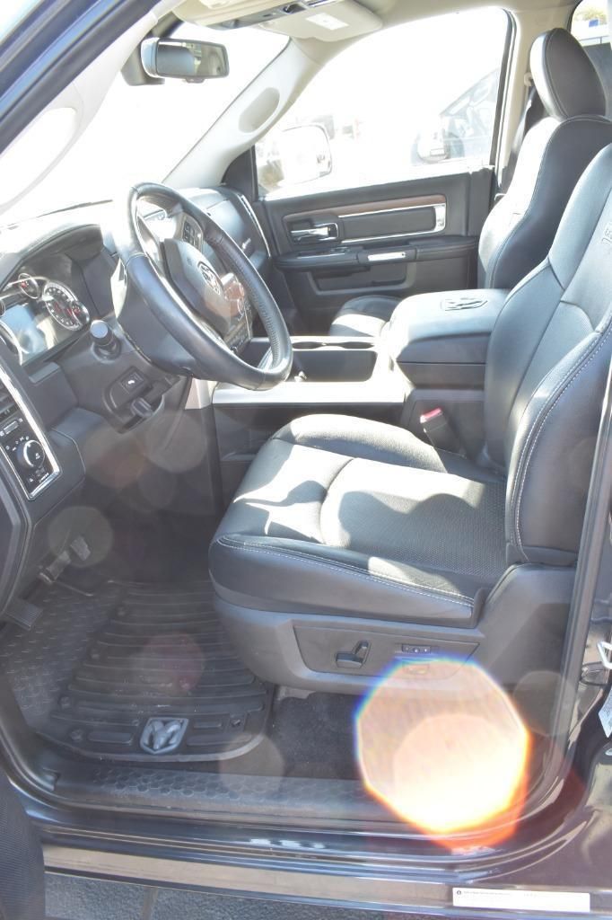 Used 2017 RAM 3500 Laramie RWD image 5