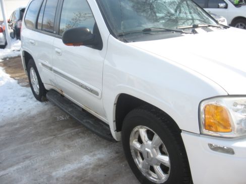 Used 2005 GMC Envoy image 3