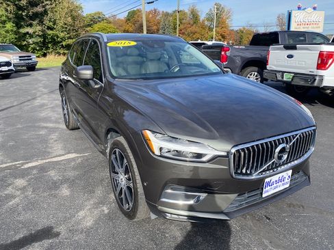 Used 2018 Volvo XC60 T8 Inscription image 3