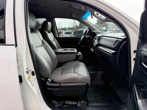 Used 2016 Toyota Tundra SR image 20