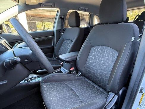 Used 2022 Mitsubishi Outlander Sport SE image 12