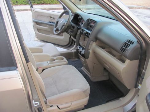 Used 2006 Honda CR-V EX image 11