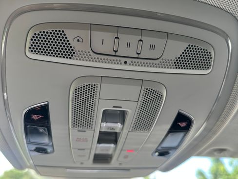 Used 2012 Audi A8 L 4.2 image 37