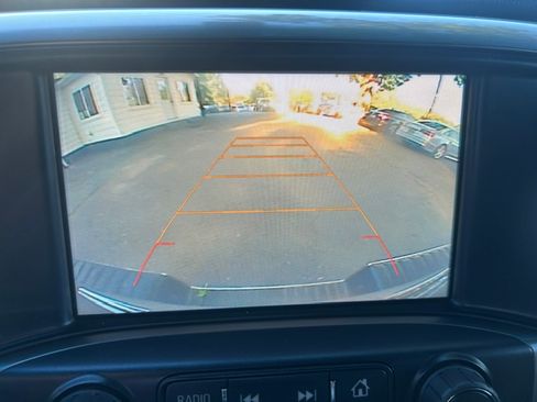 Used 2016 Chevrolet Silverado 1500 2WD Crew Cab LT image 15