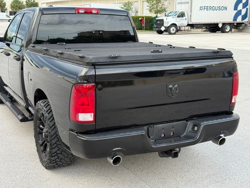 Used 2014 RAM 1500 ST RWD image 46