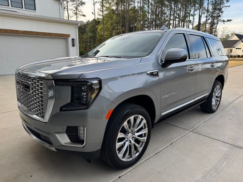 Used 2024 GMC Yukon Denali image 3