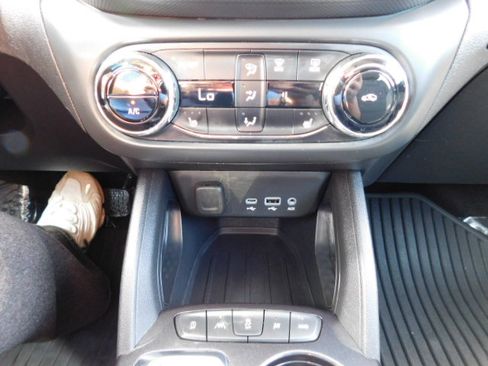 Used 2023 Chevrolet TrailBlazer LT image 21