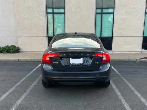 Used 2012 Volvo S60 T5 image 7