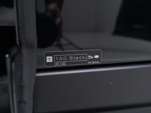 Used 2025 Land Rover Range Rover SE image 48